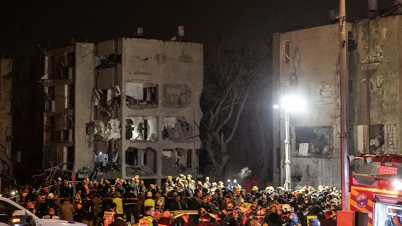 ÇOK SAYIDA ÖLÜ VE YARALI VAR