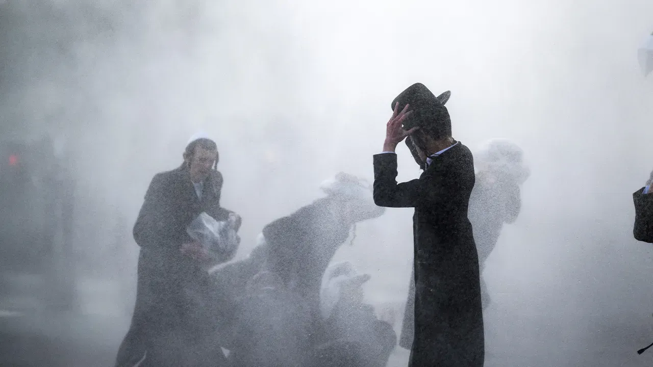 İSRAİL SOKAKLARI KARIŞTI