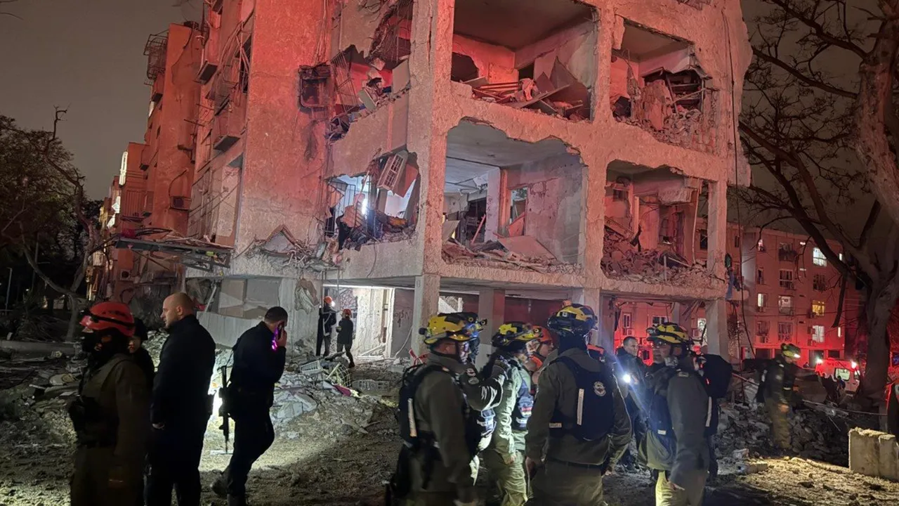 Netanyahu 'Çok zor bir akşam" dedi, Trump İran’a karşı zafer ilan etti