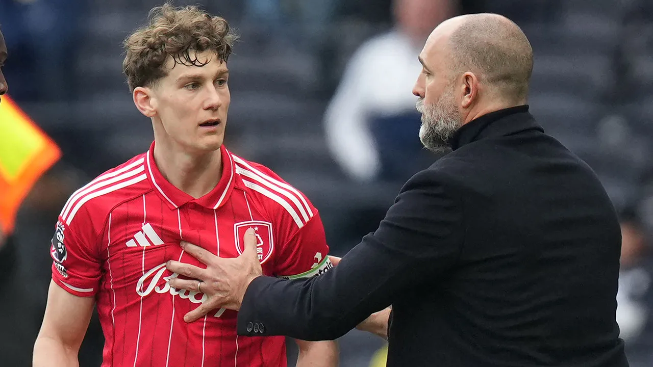 Nottingham Forest, Tottenham'ı ateşe attı: Çanlar Tudor için çalıyor!