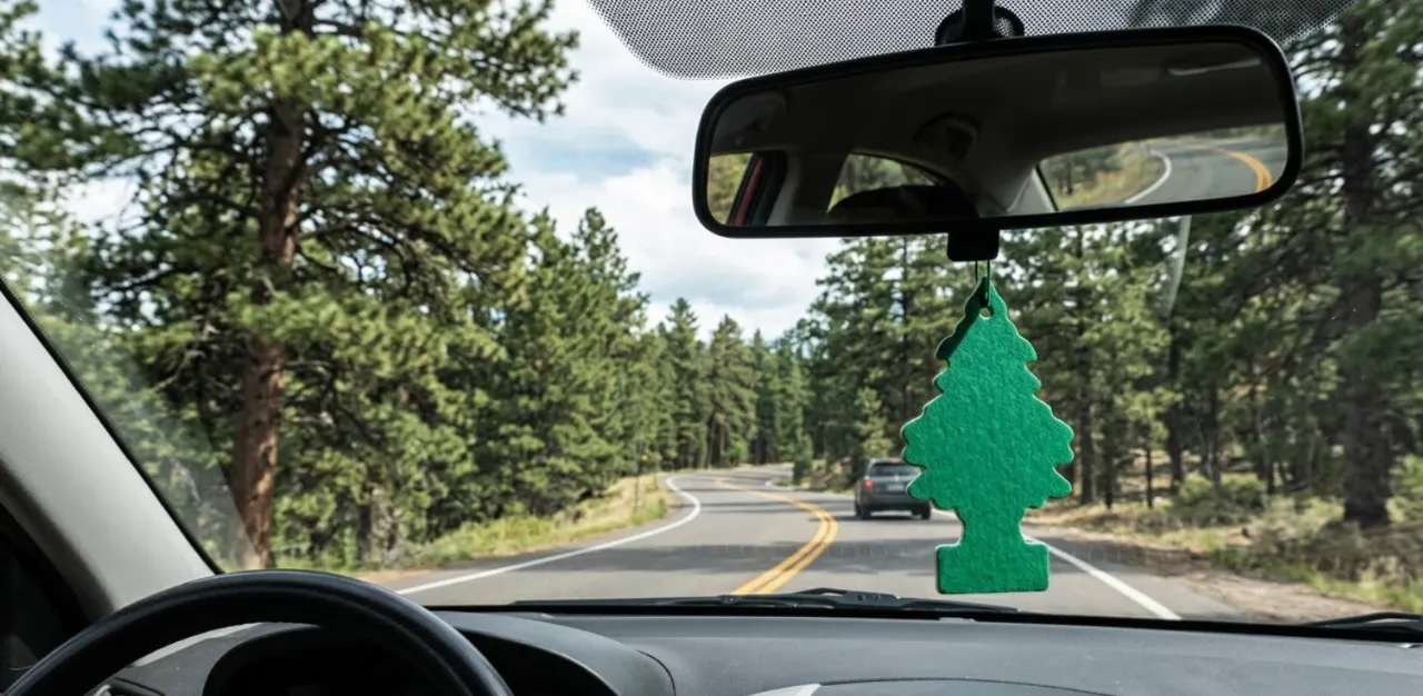 2.167 TL para cezası kesildiği iddia edildi... Araç kokusu asmak yasak mı?