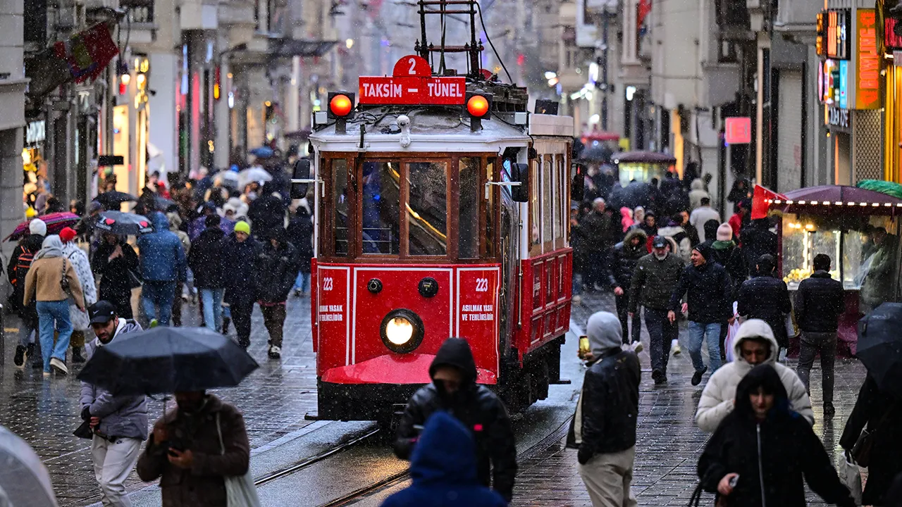 3 gün sürecek! Meteoroloji'den yeni uyarı: 3 ile sağanak yağış dalgası geliyor 