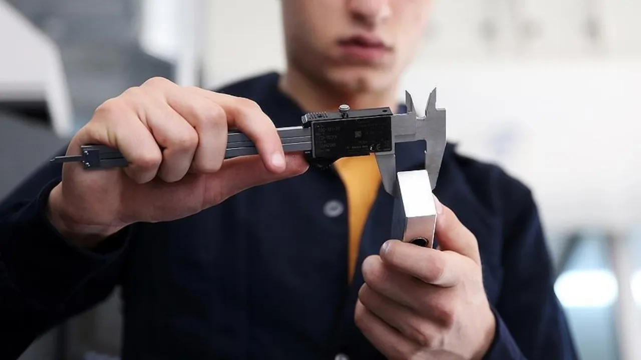 40 meslekte daha Mesleki Yeterlilik Belgesi zorunlu oldu! İşte o liste