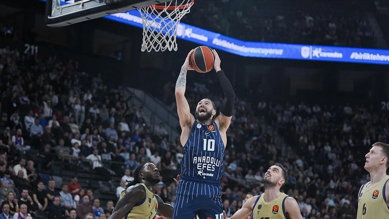 Barcelona-Anadolu Efes maçı nerede izlenir, hangi kanalda, saat kaçta?