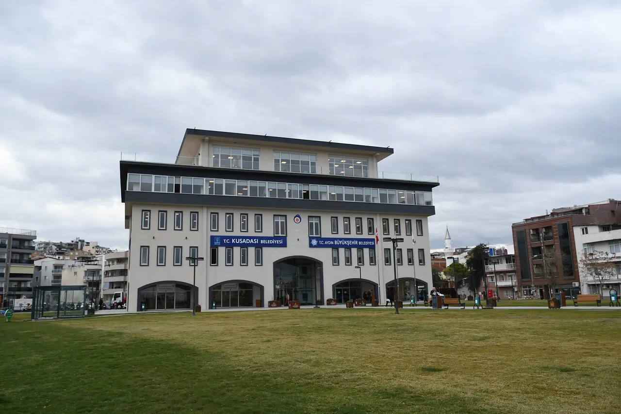 Kuşadası Belediyesi Başkan Vekili CHPli Meclis Üyesi Tahsin Demirtaş oldu