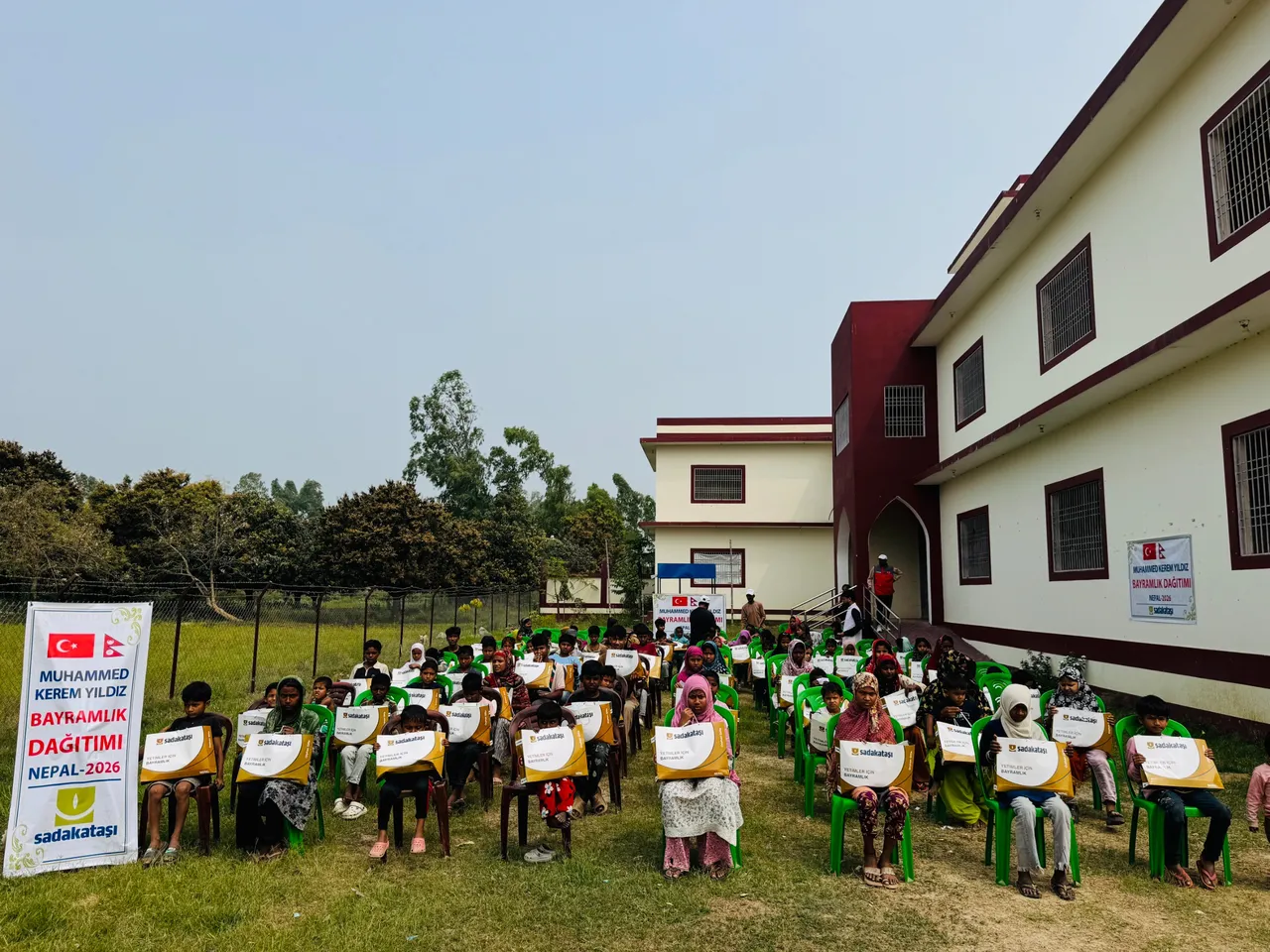 Sadakataşı 30 ülkeye Ramazan yardımı ulaştırdı