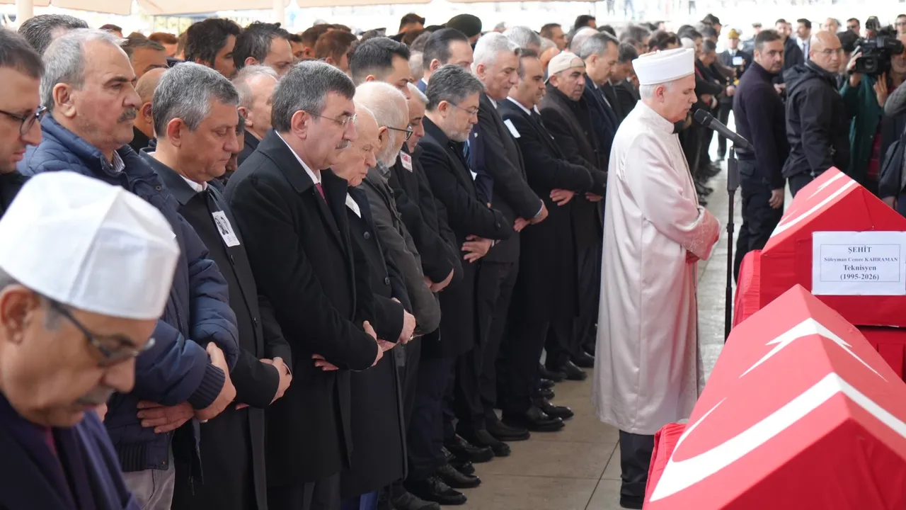 Şehit olan ASELSAN teknisyenlerine son veda! Bahçeli ve Özel de katıldı
