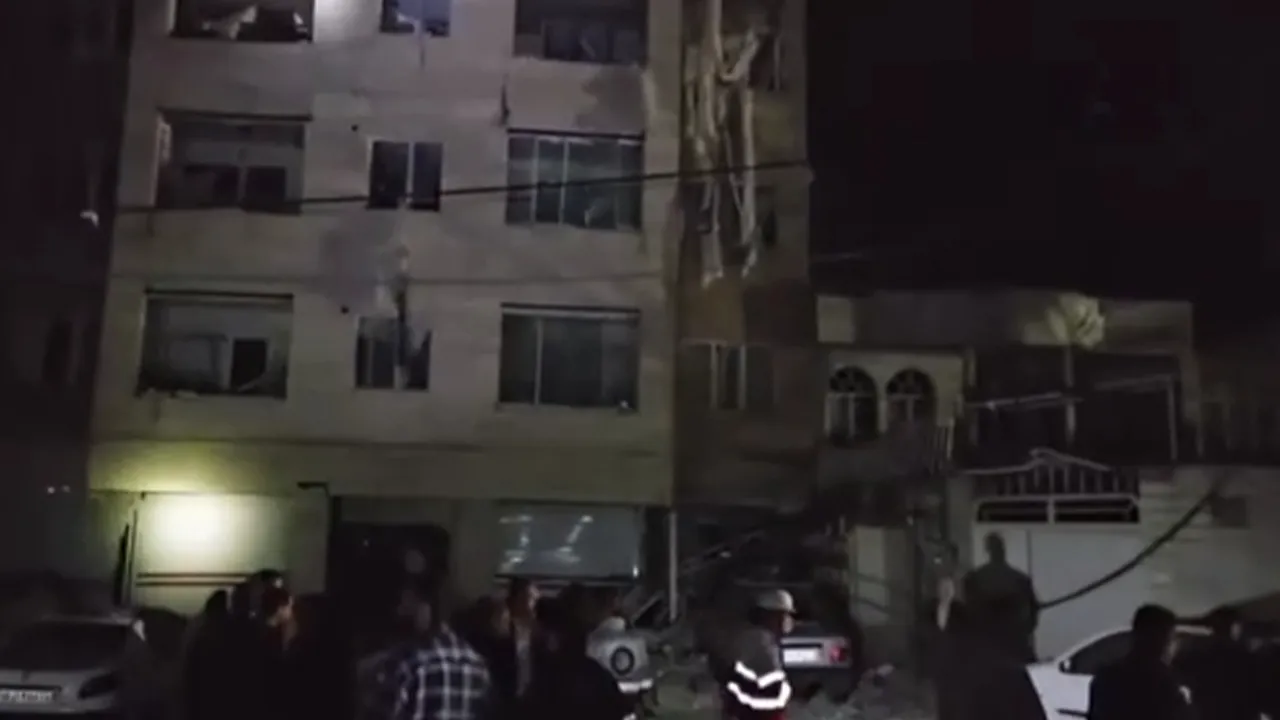 Türkiye sınırına yakın! İran'ın Urmiye şehrine hava saldırısı