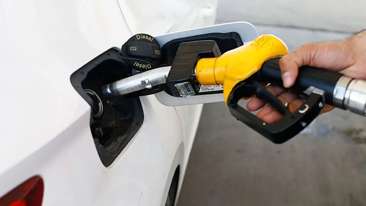 Akaryakıta yeni zam! Motorinin fiyatı 80 TL’yi geçti