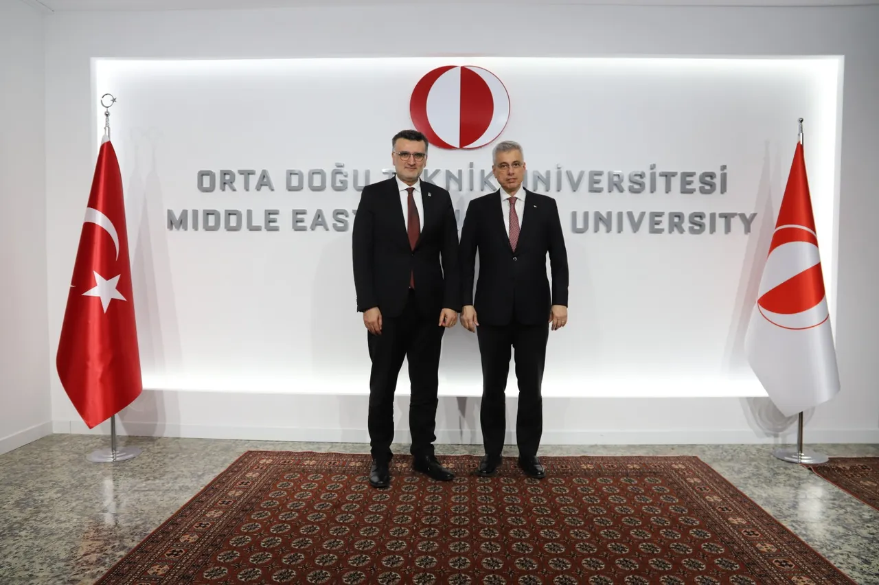 Bakan Memişoğlu: Sağlık sanayisi, savunma sanayisi gibi Türkiye’nin yüz akı olacak