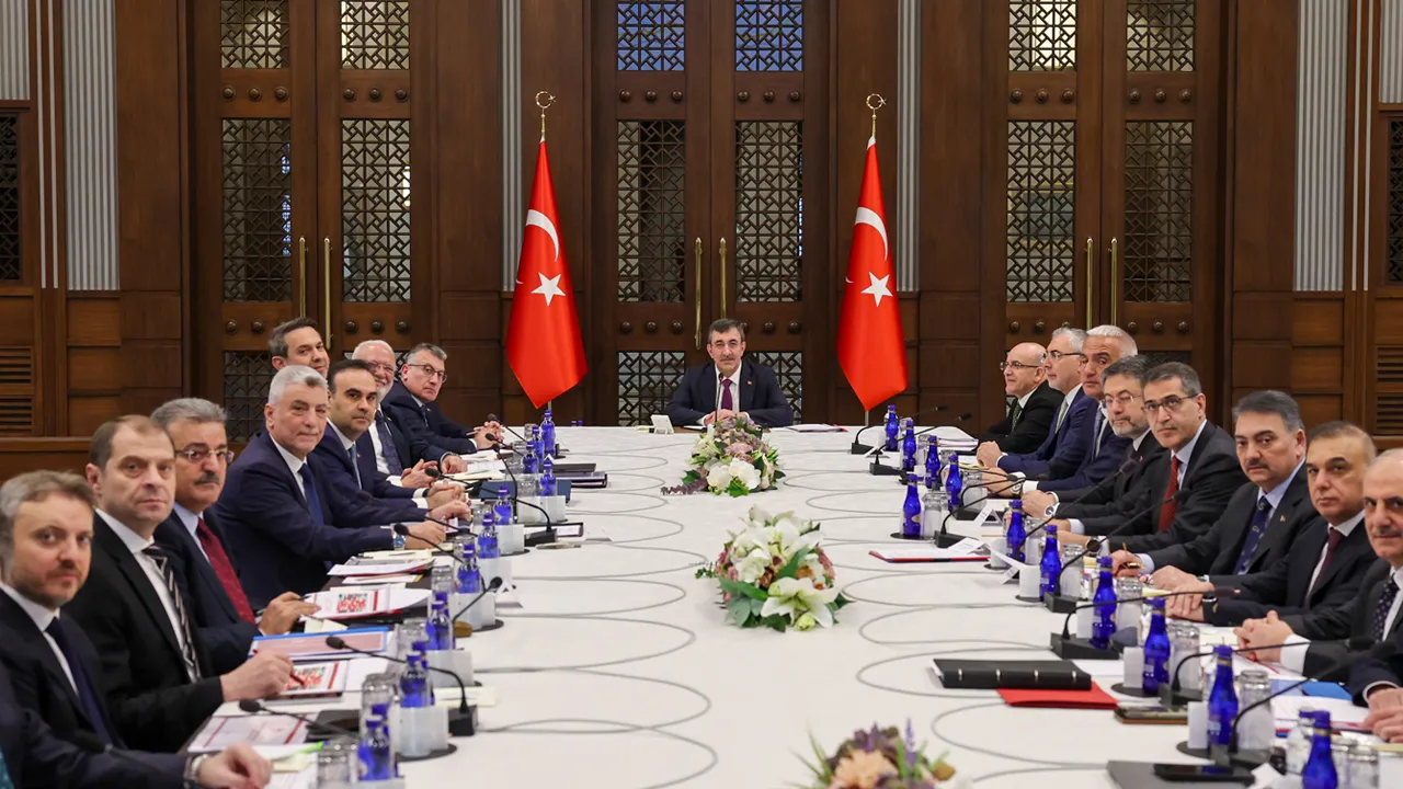 EKK toplantısı sonrası kritik mesaj: Şoklara karşı hazırız!