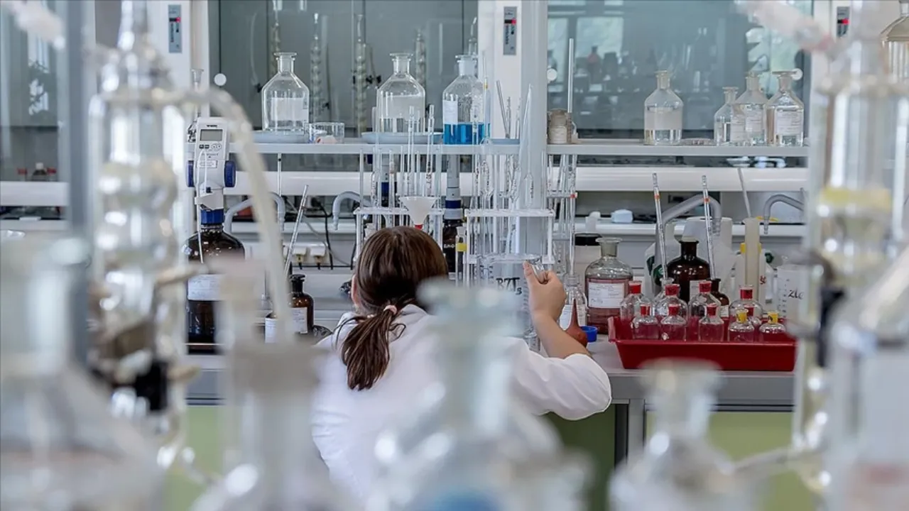 Erol Köse'nin hastalığı ALS nedir, neden olur? Ölümünün ardından bulunan notta hastalığını neden gösterdi