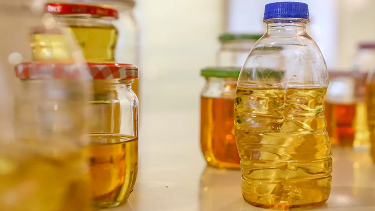 Hem yakıt olacak, hem uçak uçuracak! Atık yağlara market çözümü geliyor