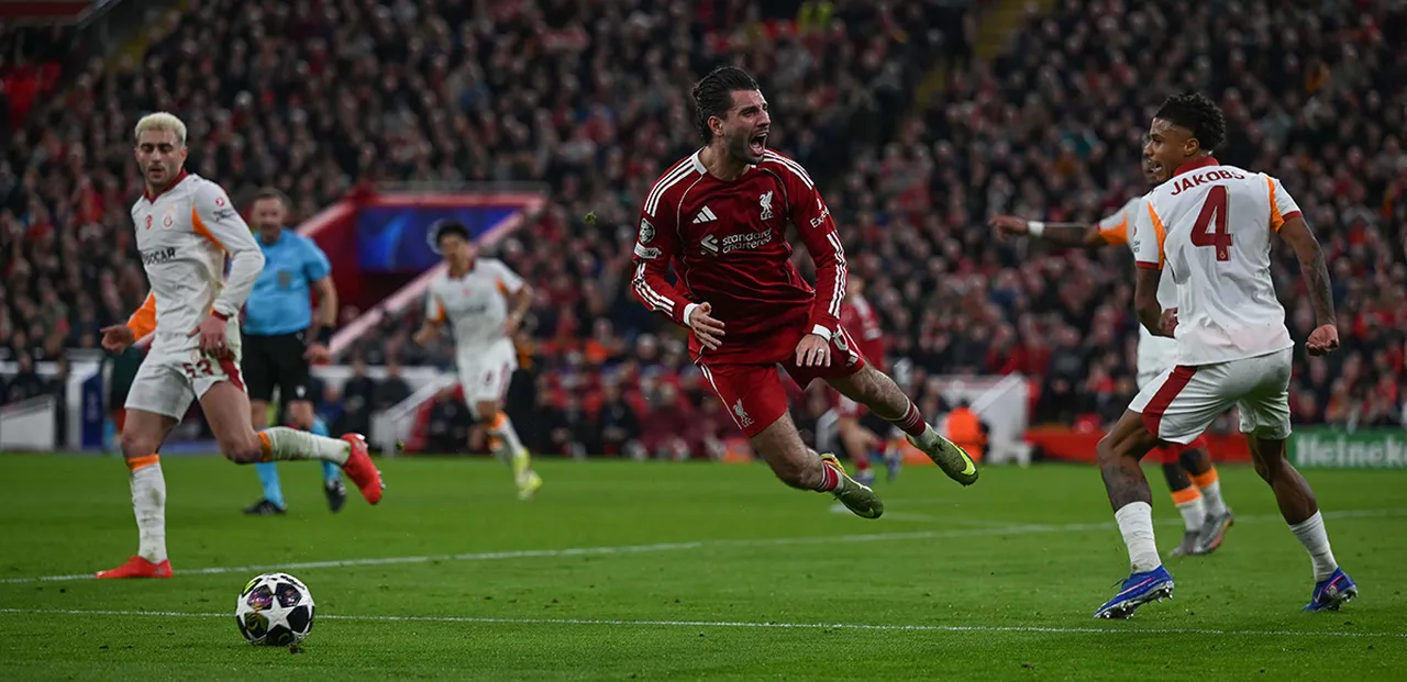 Galatasaray, Şampiyonlar Ligi son 16 turunda Liverpool'a elendi.