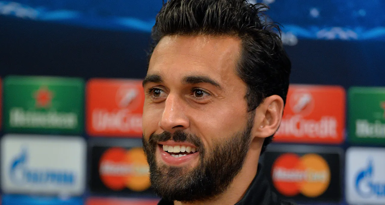 Real Madrid, Xabi Alonso ile yollarını ayırıp, Alvaro Arbeloa'yı göreve getirmişti.