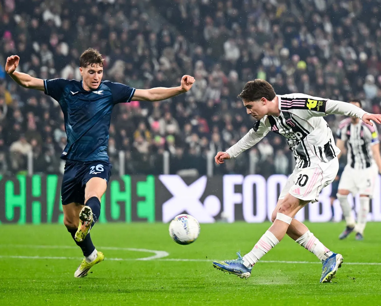 Kenan Yıldız (Sağda)