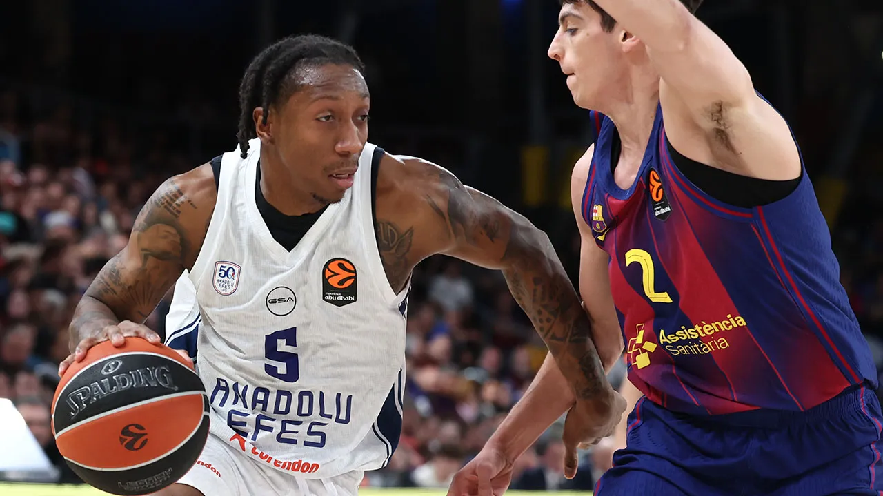 Anadolu Efes, Barcelona'ya boyun eğdi