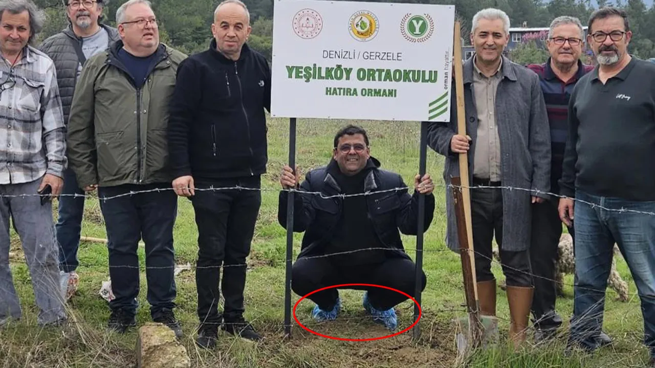 Denizli'de fidan dikim etkinliği! Sadece CHP'li başkan galoş giydi