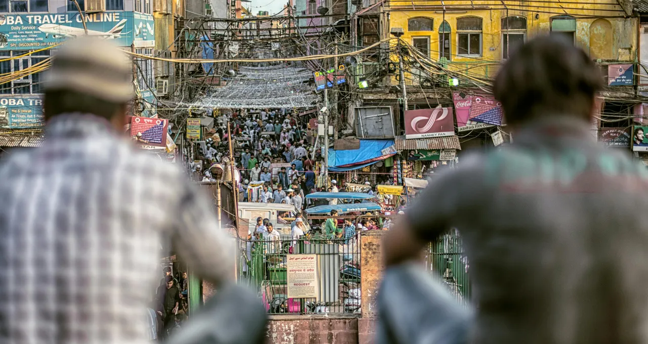 Enerji krizinde domino etkisi: Restoranlar kapandı, yüzlerce fabrika durdu, intihar eden bile var