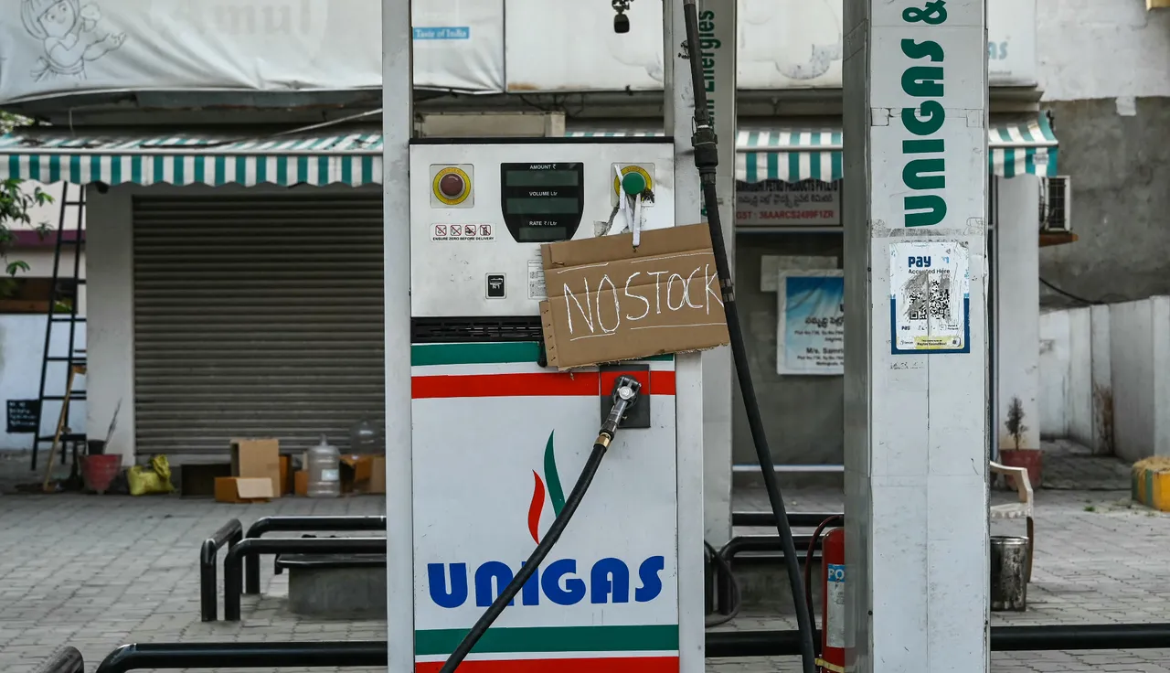 Enerji krizinde domino etkisi: Restoranlar kapandı, yüzlerce fabrika durdu