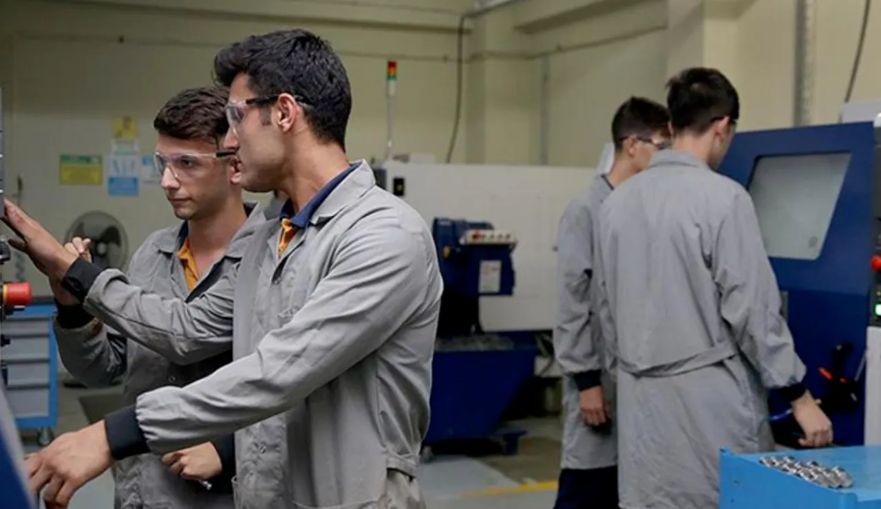 Sadece 1800 günle ev hanımlarına emeklilik kapısı aralanıyor! İsa Karakaş'tan ezber bozan formül