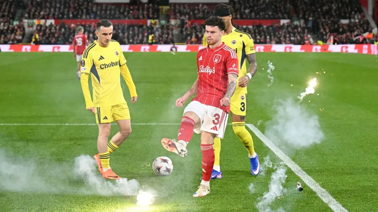 UEFA'dan Fenerbahçe'ye şok ceza