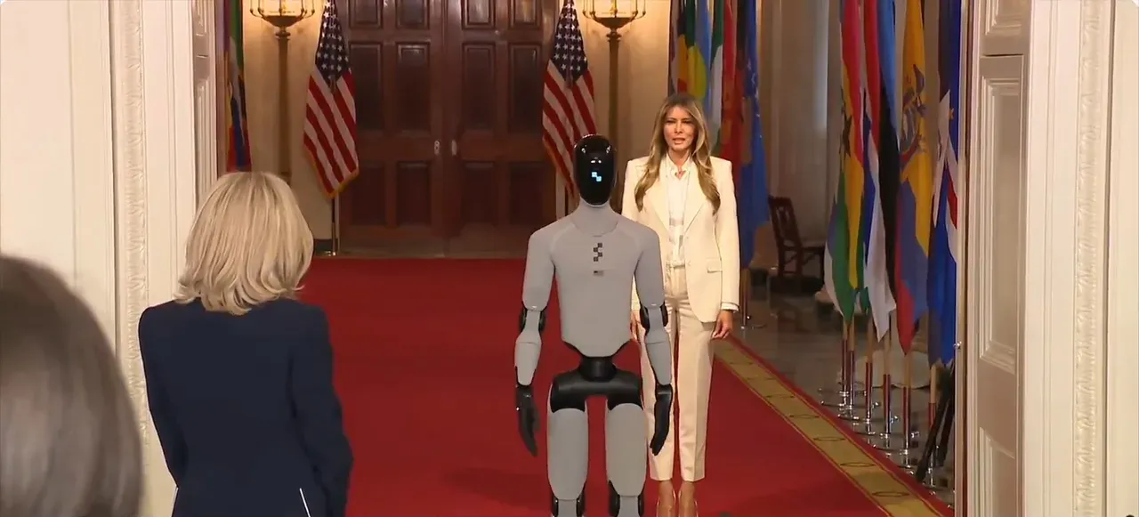 Beyaz Sarayda bir ilk! Melania Trump zirveye insansı robotla katıldı