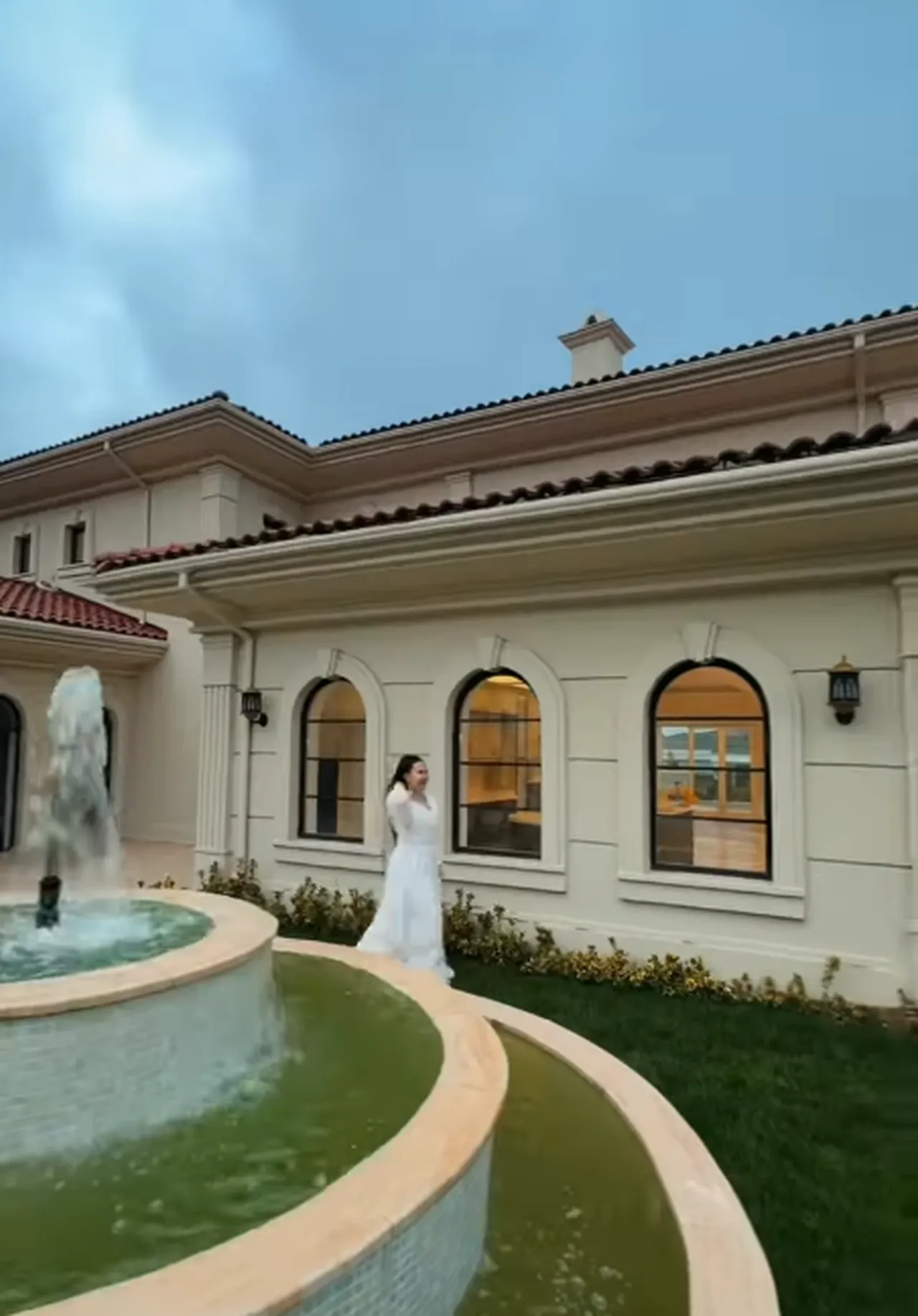 Fenomen Özlem Öz 'ün yeni ev paylaşımı gündem oldu