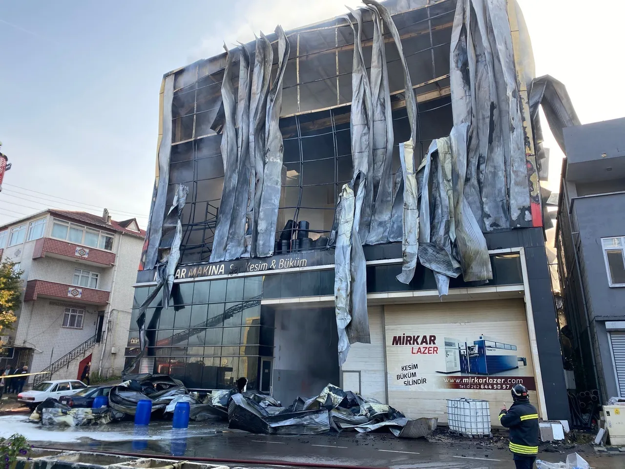 Kocaeli'de 7 kişiye mezar olan fabrika yangınında pişkin savunma! Sözlerine acılı baba isyan etti