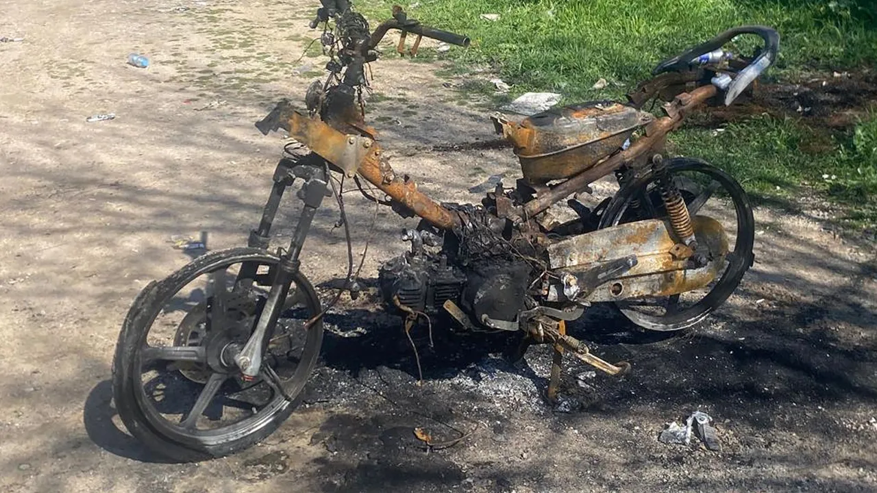 Motosiklet 50 bin, cezası 204 bin TL! İsyan edip kendi motorunu yaktı