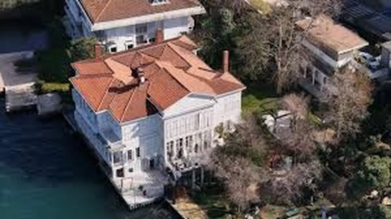 Rekor fiyatla satışta! Abud Efendi Yalısı nerede, sahibi kim?