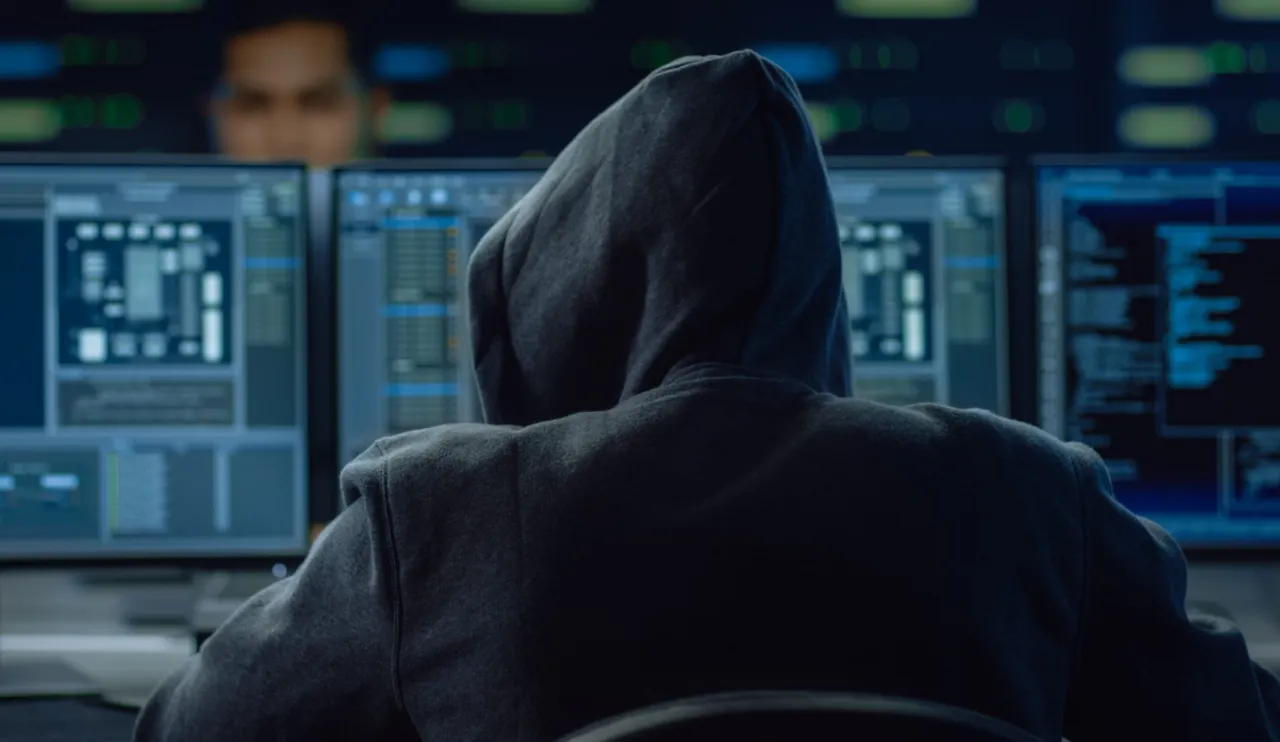  'Siyah Şapkalı Hacker' gözaltında! 