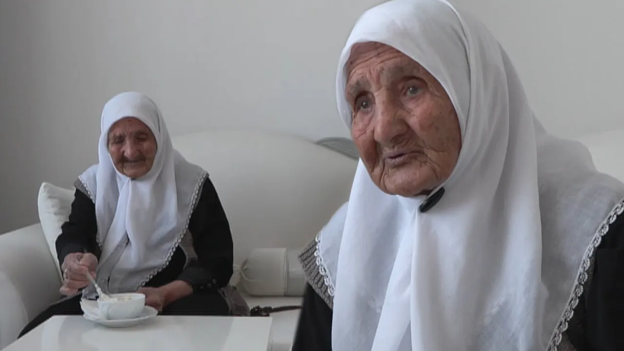 110 yaşındaki Şemsi Nine sosyal medyayı salladı! Uzun hayat sırrı akıma dönüştü