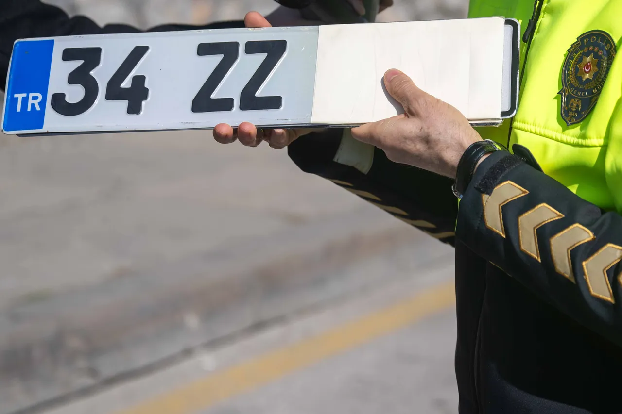 Emniyet'ten kritik plaka uyarısı: Kalın yazı diye değiştirmeyin!