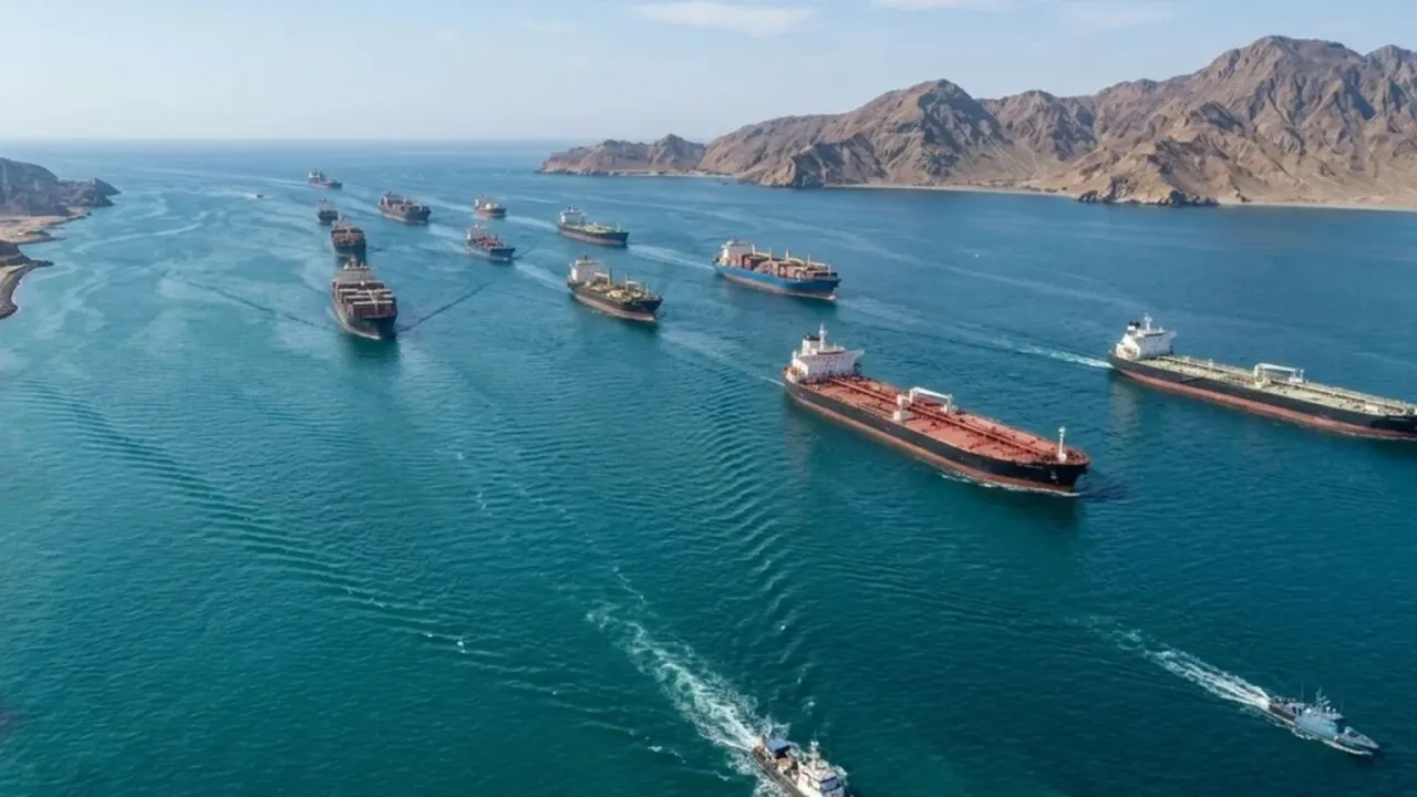 Günlük 100den fazla gemi kullanıyordu! Hürmüz Boğazından 2 günde sadece 7 gemi geçti