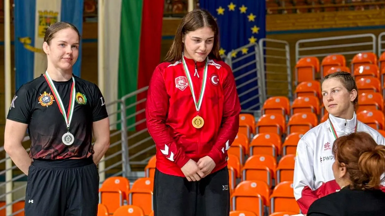 Milli sporculardan Bulgaristan'da 11 madalya!