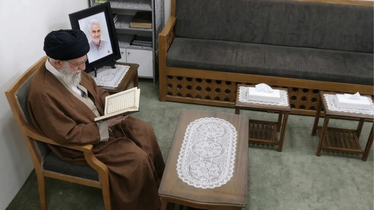 Ölmeden 23 dakika önce çekilmiş! Hamaney'in son görüntüsü ortaya çıktı