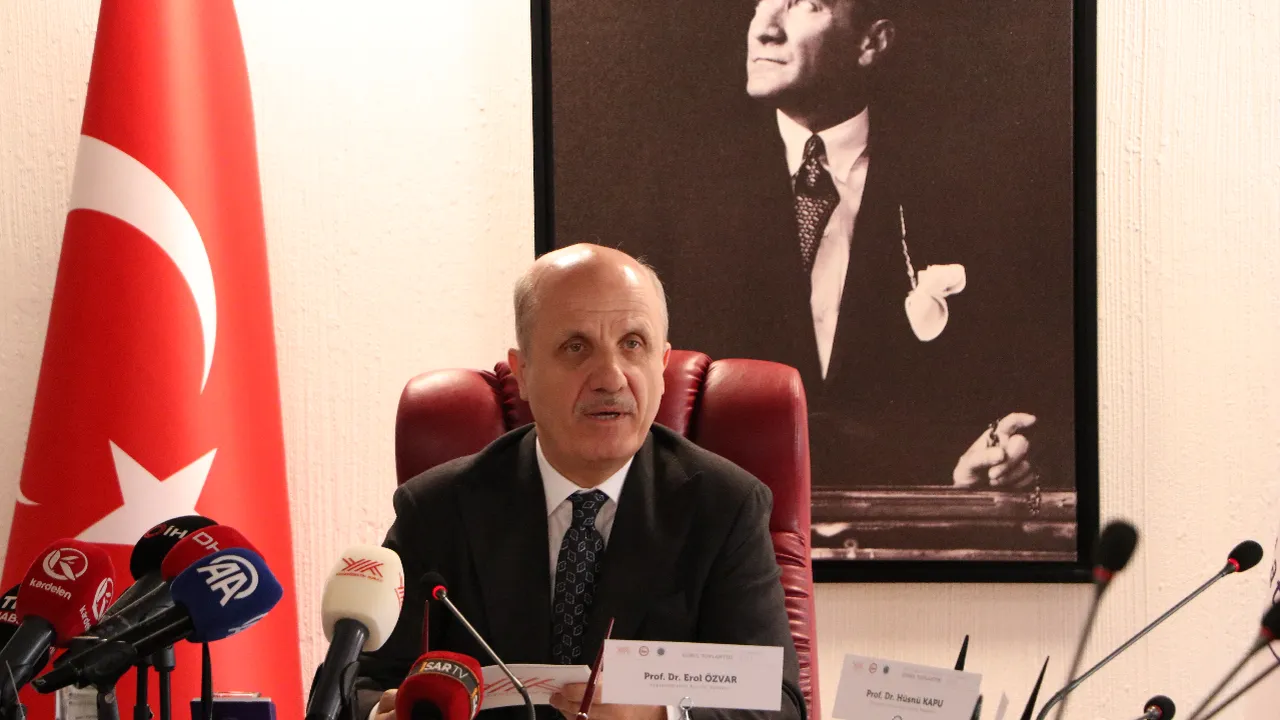 YÖK’ten üniversitelere yeni formül:: 3+1, 2+2, 7+1 ve 6+2 modeli yaygınlaşacak!