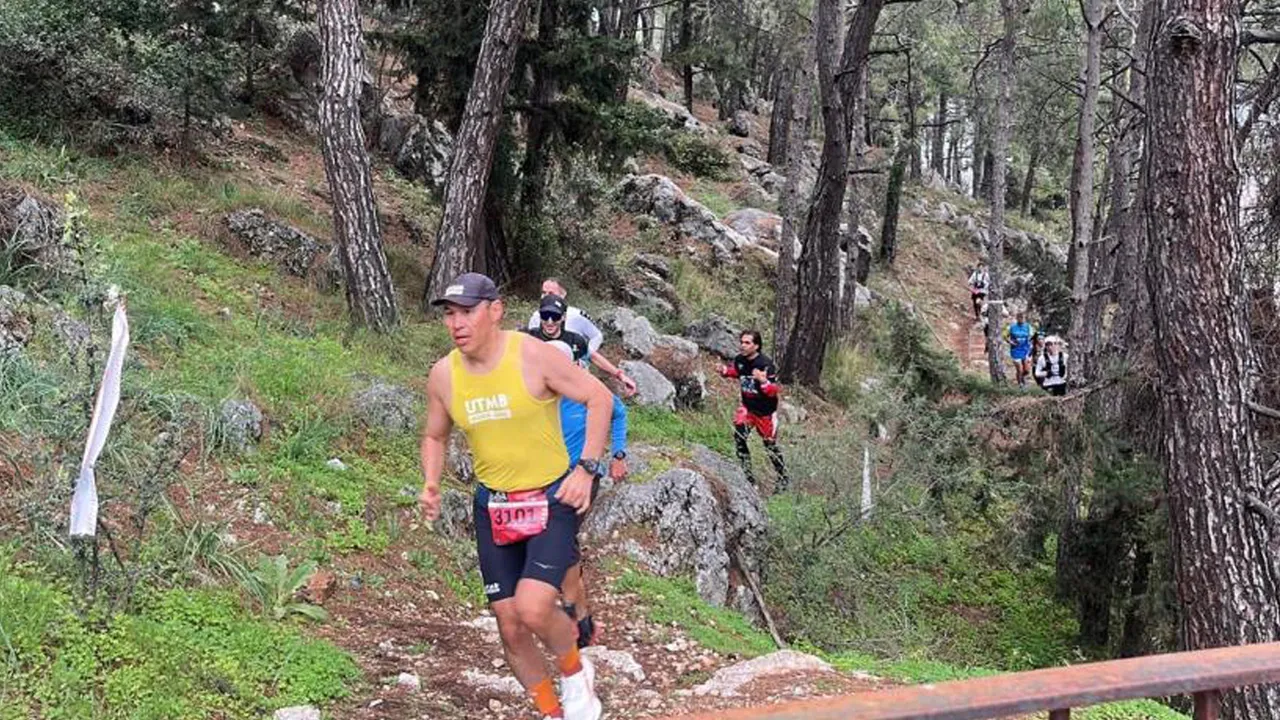 Alanya Ultra Trail heyecanı: Kleopatra Plajı'nda start veridi