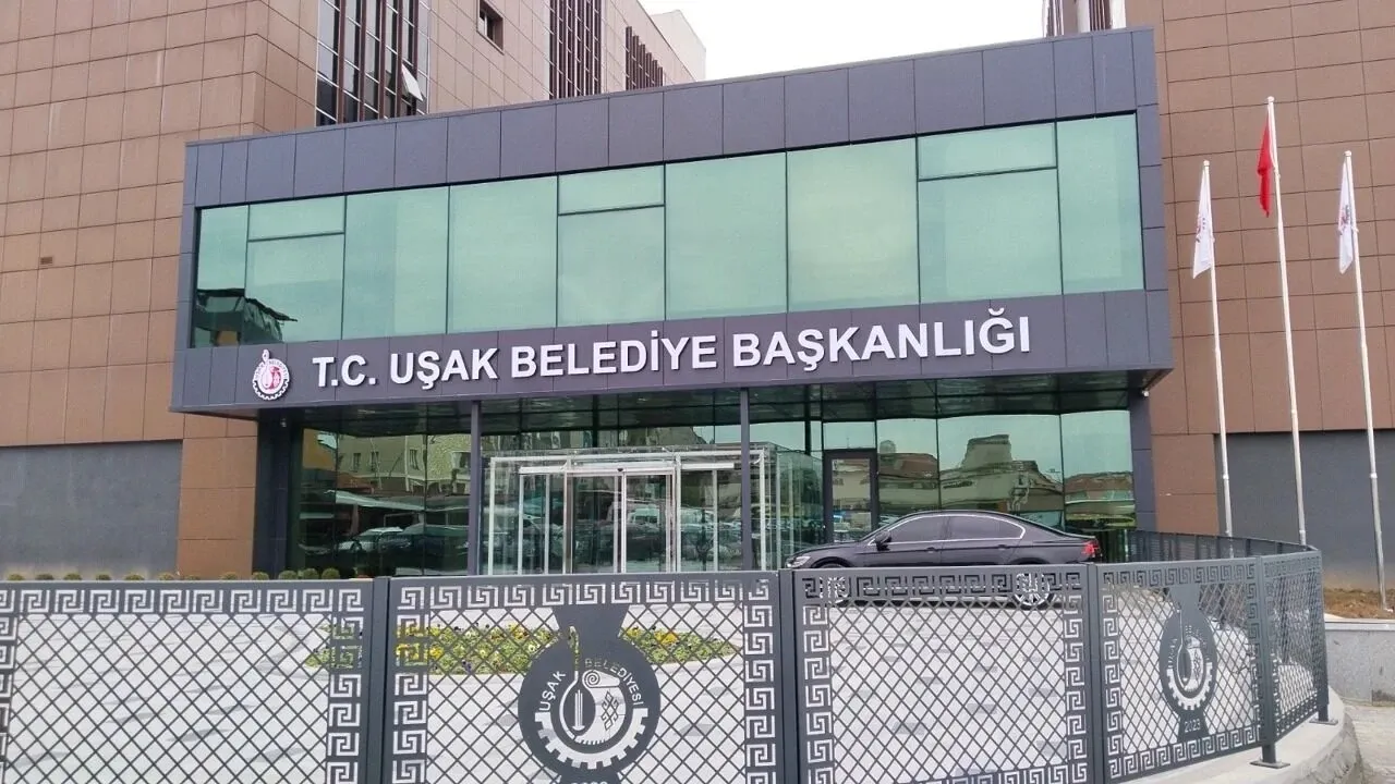 CHP'li iki belediyeye rüşvet operasyonu: Uşak rezaleti!