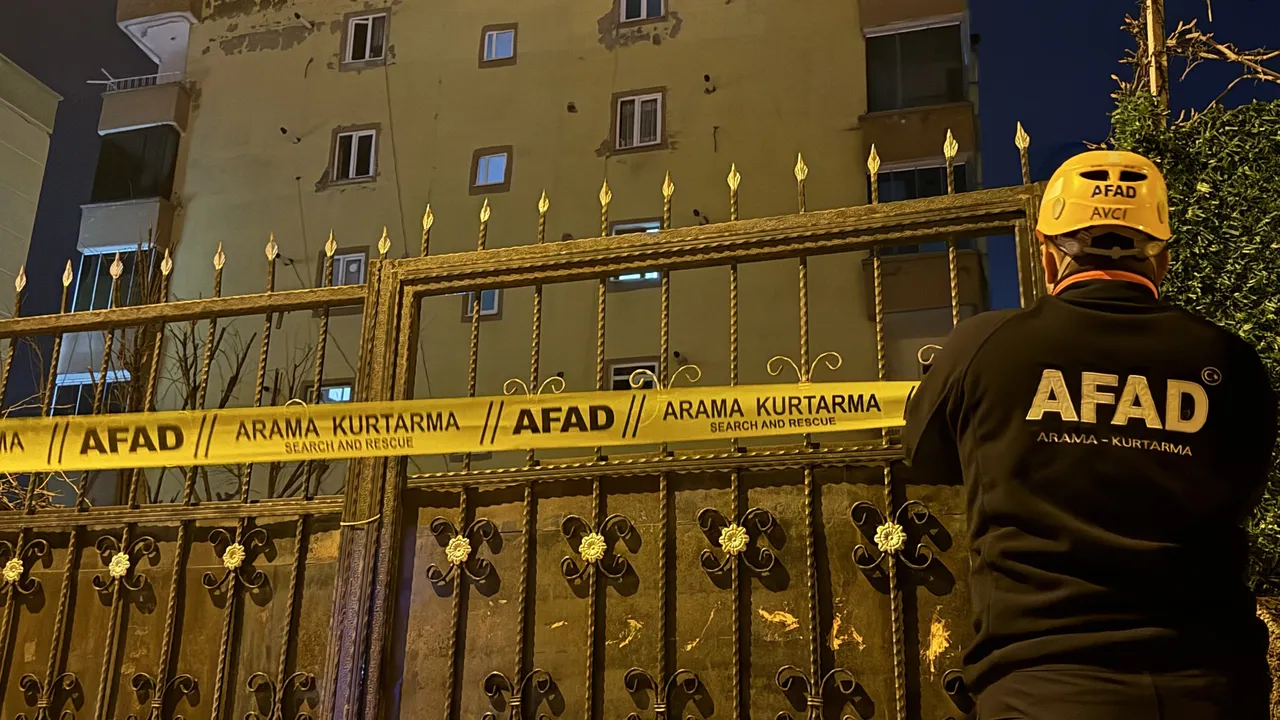 Diyarbakırda korkutan gece! Apartmandan gelen ses 51 kişiyi evinden etti