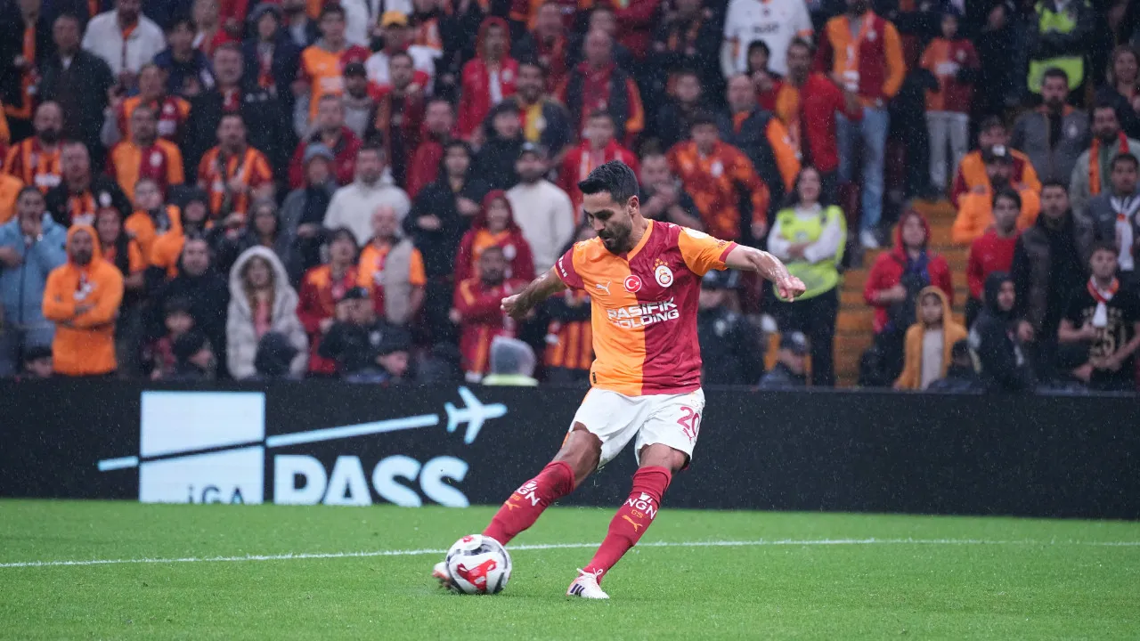 Galatasaray'ın oyuncusu İlkay Gündoğan