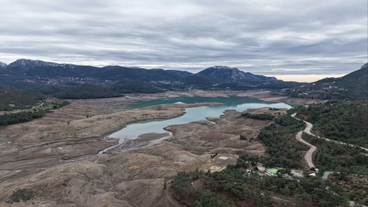 Kozan Barajında bahar bereketi: Yüzde 60 doluluk çiftçiye can suyu oldu