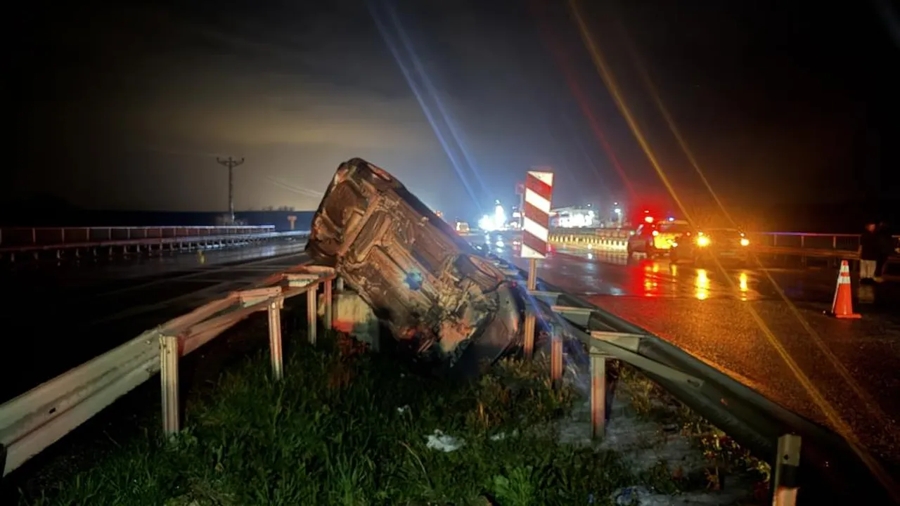 Lüleburgaz'da zincirleme kaza! 4 araç birbirine girdi, yaralılar var