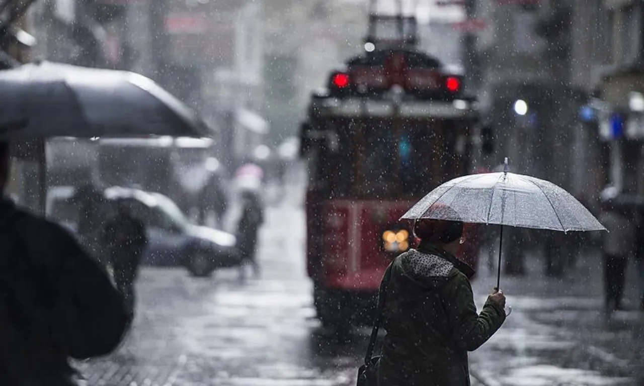 Sıcaklıklar sert düşüşte! Meteoroloji’den 12 il için sarı kodlu alarm: Hafta sonu planı olanlar dikkat
