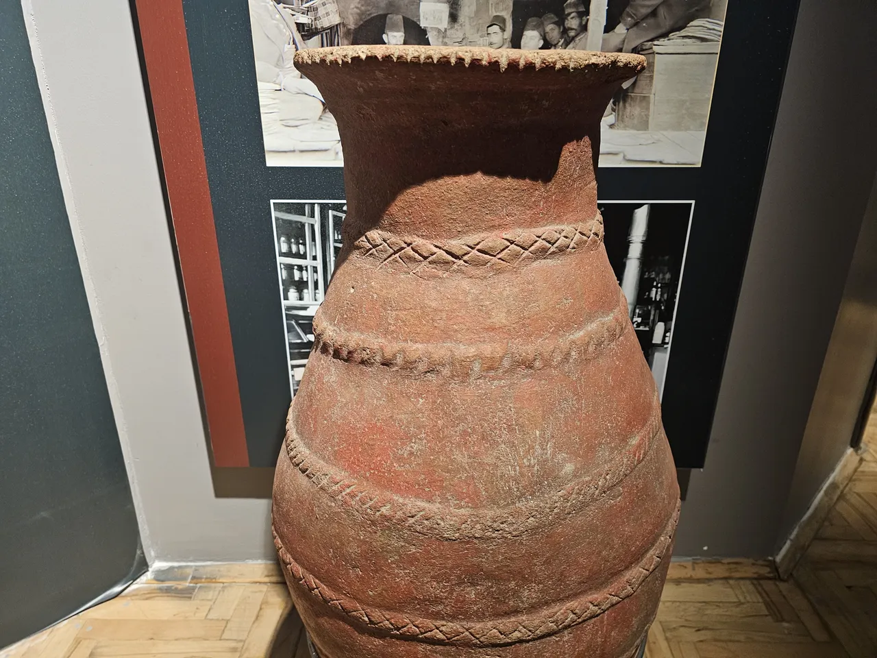 Yerli ve yabancı turistlerin yeni gözdesi: Elazığ Kent Müzesinin asırlık küpleri geçmişe ışık tutuyor