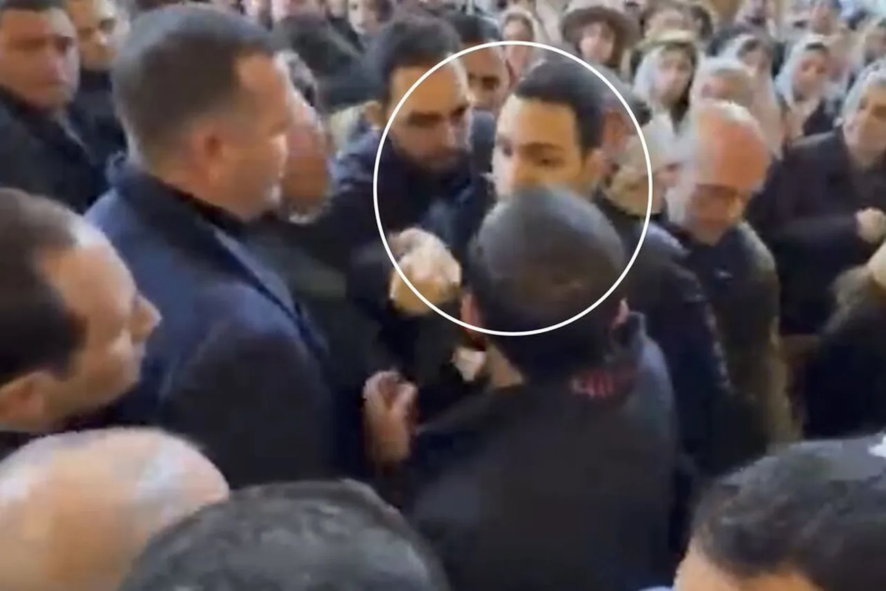 Ermenistan Başbakanı Paşinyan’a kilisede suikast girişimi!  Bana öyle bakma  diyerek üzerine çullandılar