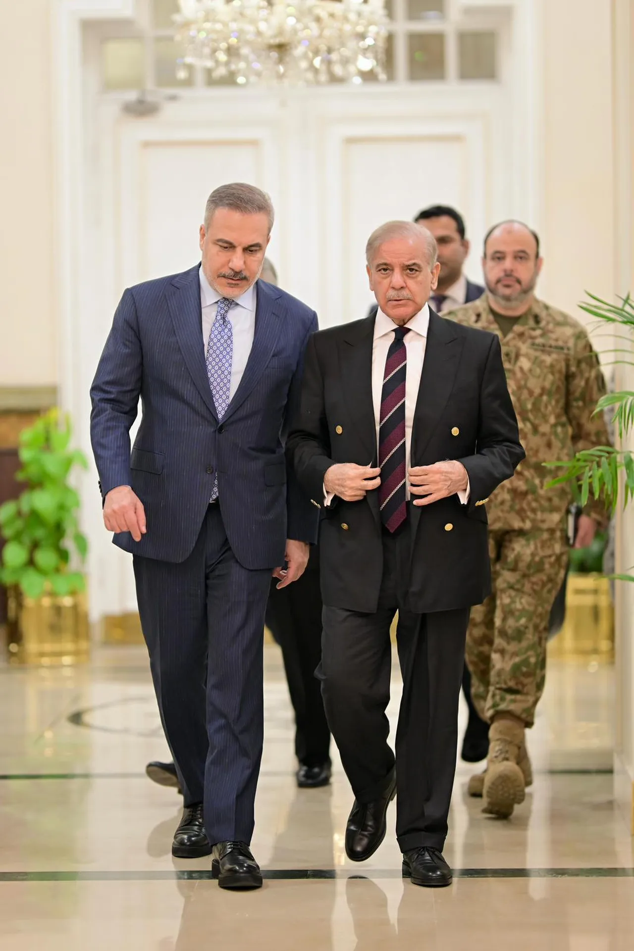 Dışişleri Bakanı Hakan Fidan ile Pakistan Başbakanı Şahbaz Şerif