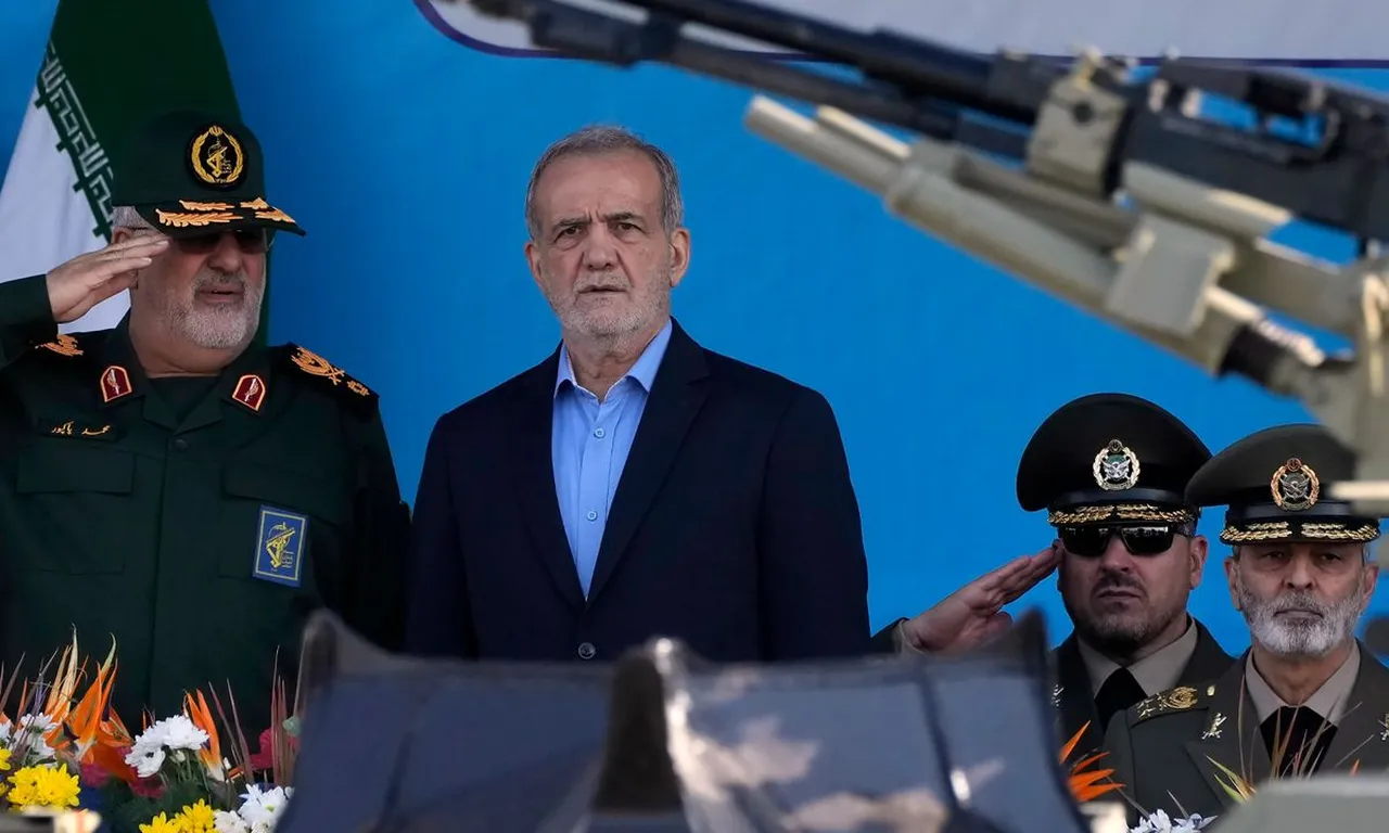 İran’da darbe gibi iddia!  Pezeşkiyan ile Devrim Muhafızları birbirine girdi!