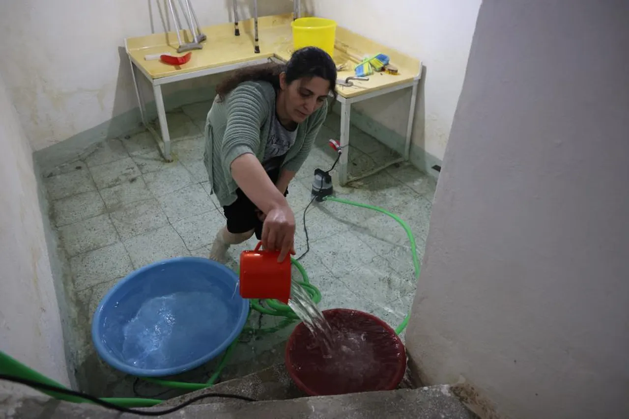 Yeraltı kaynakları doldu, evleri su bastı! Gece uyanıp nöbet tutuyorlar